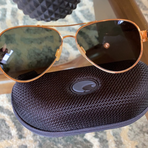 Costa Del Mar Sunglasses LIKE NEW!! - Picture 4 of 7